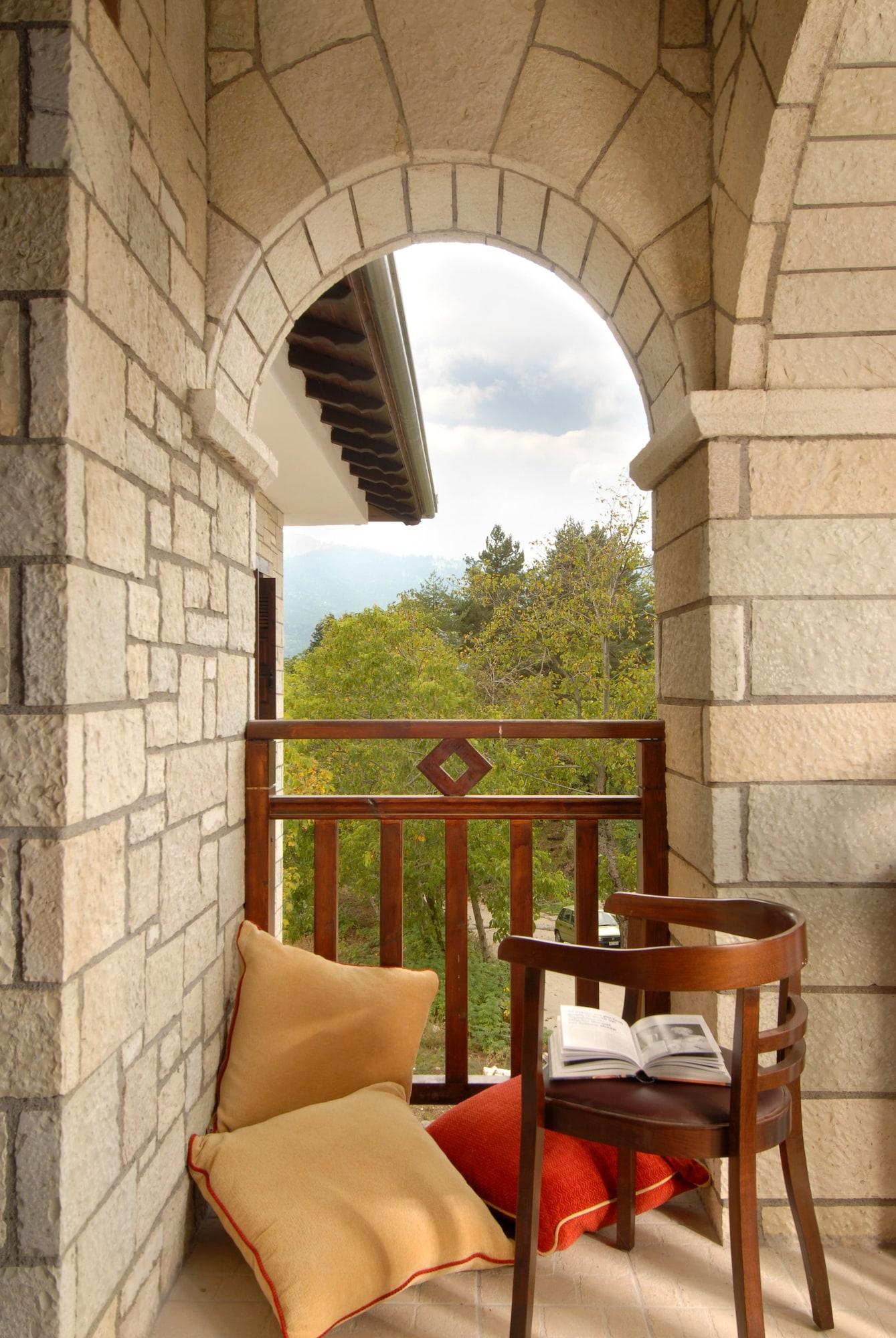Mikri Arktos Hotel Eláti Екстериор снимка