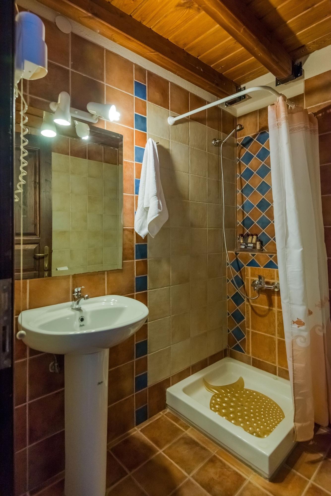 Mikri Arktos Hotel Eláti Екстериор снимка