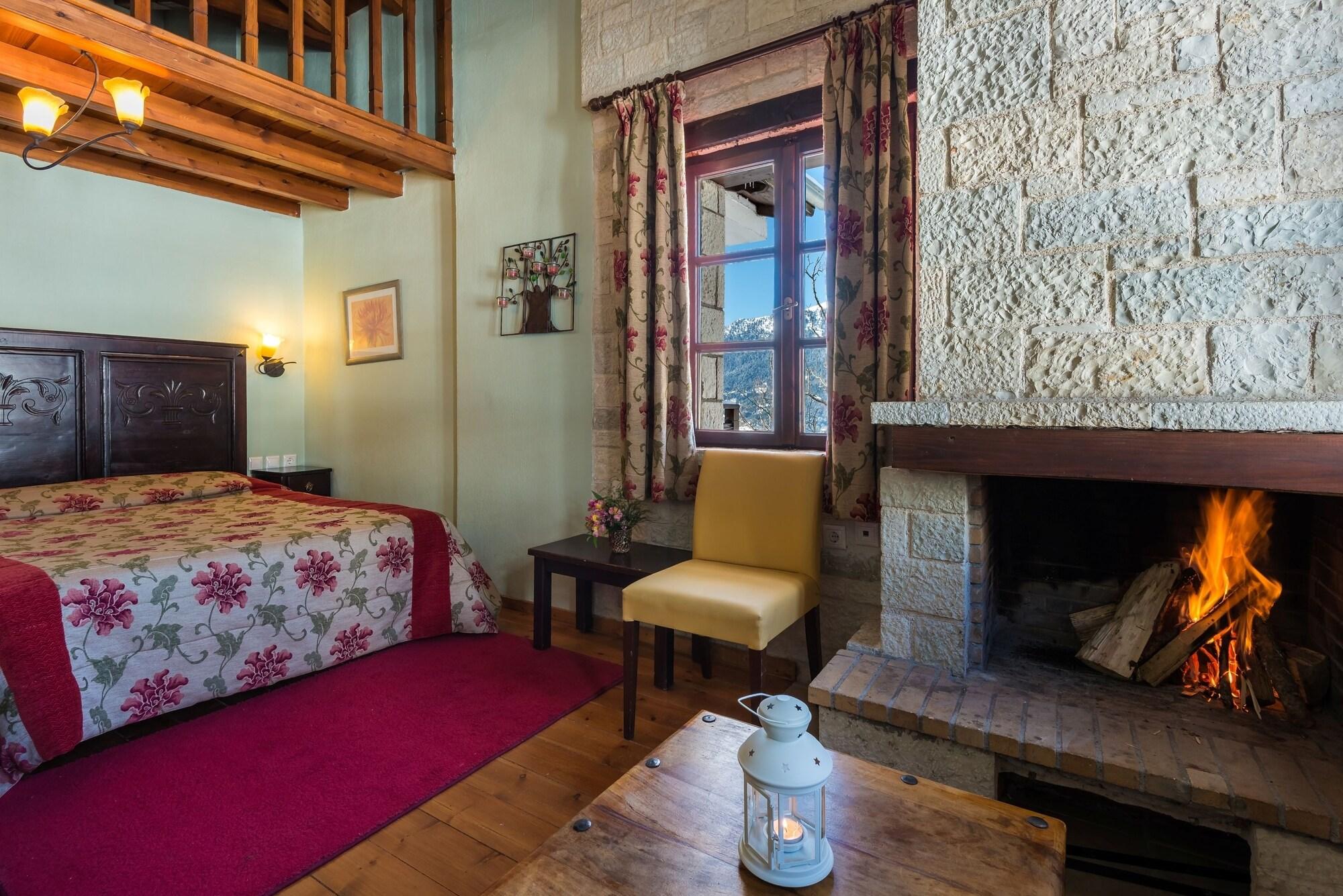 Mikri Arktos Hotel Eláti Екстериор снимка