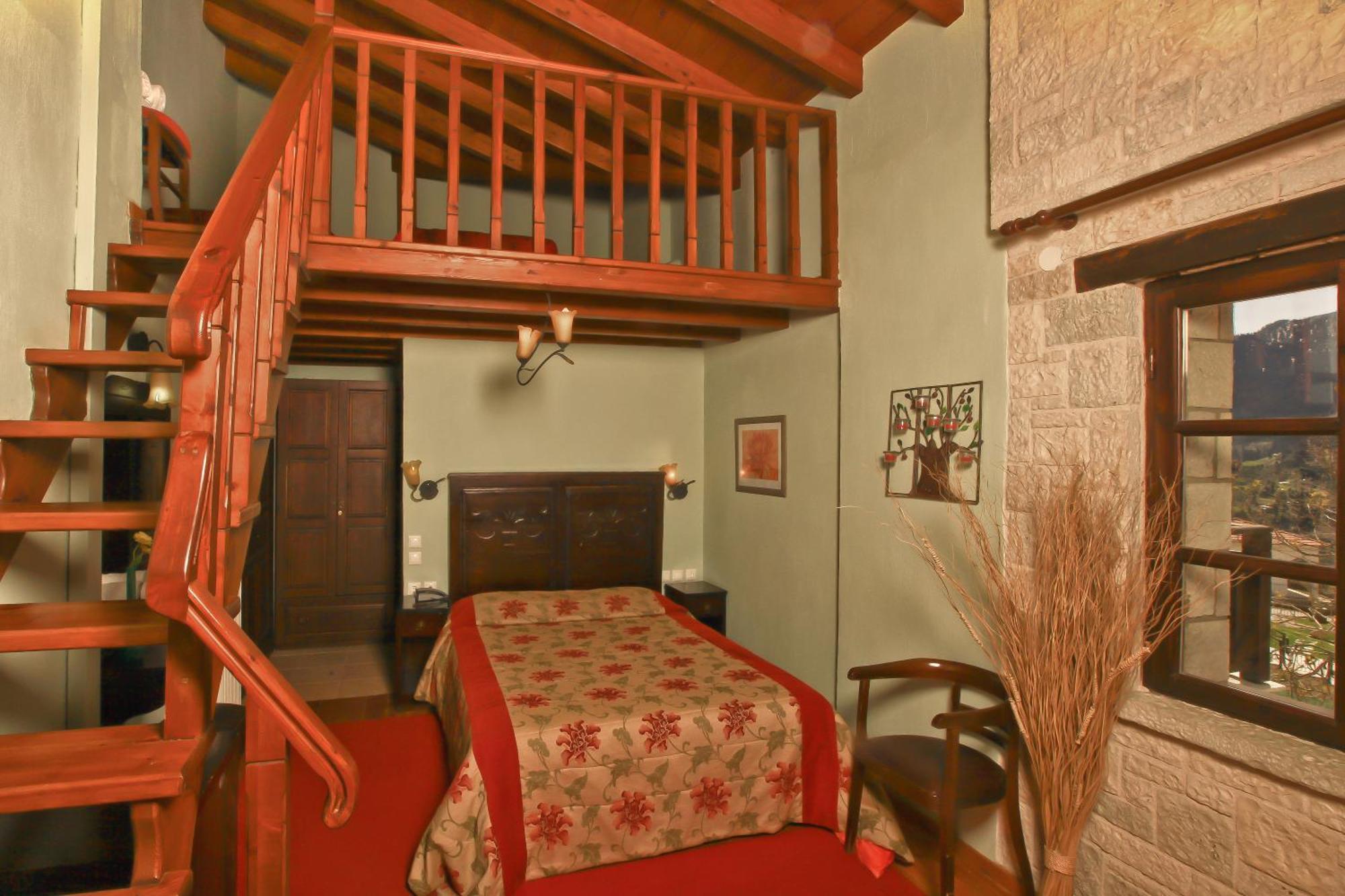 Mikri Arktos Hotel Eláti Екстериор снимка
